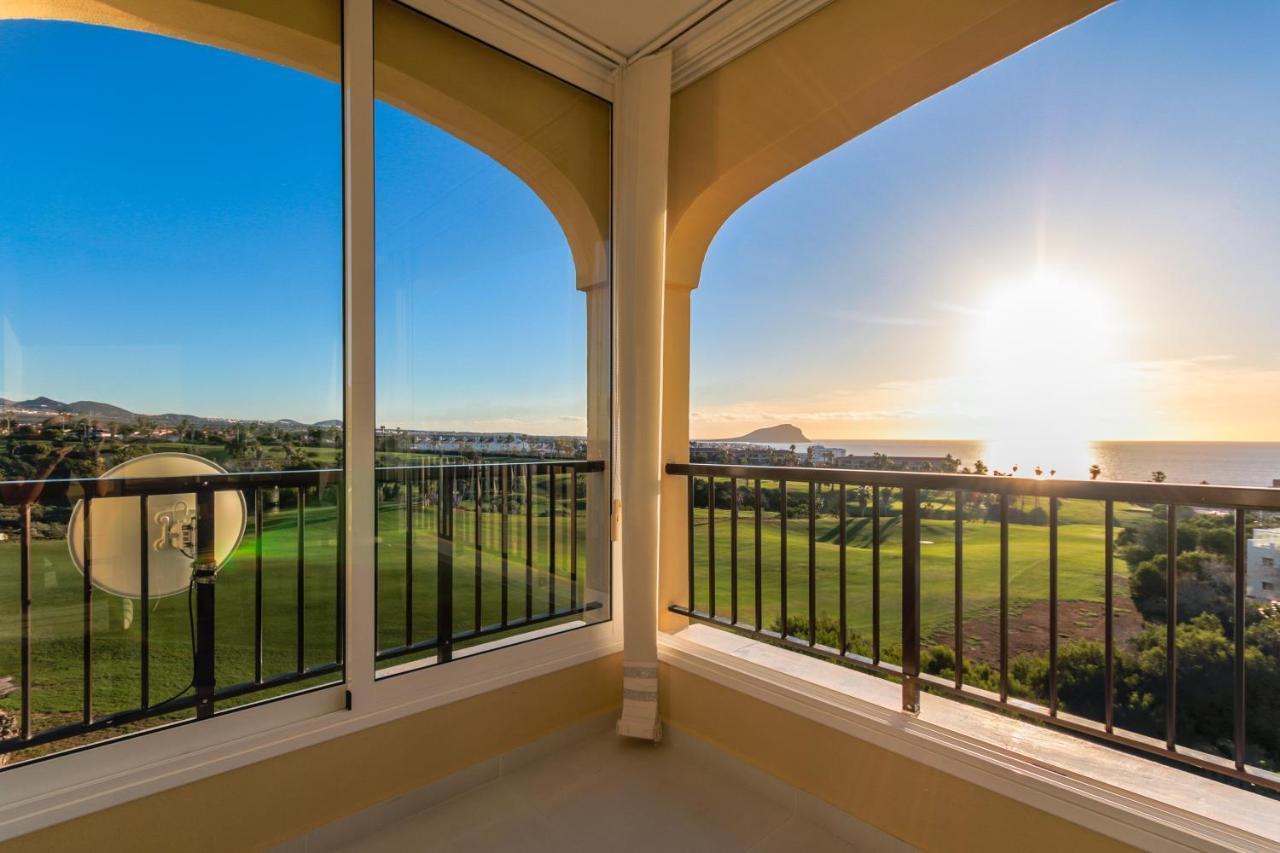 Golf View Apartment - Stunning Ocean View Golf Del Sur San Miguel de Abona Exterior foto