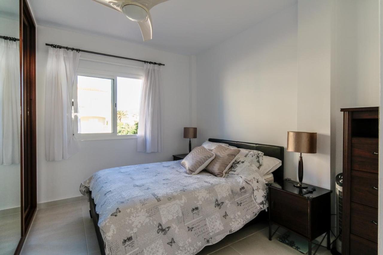 Golf View Apartment - Stunning Ocean View Golf Del Sur San Miguel de Abona Exterior foto