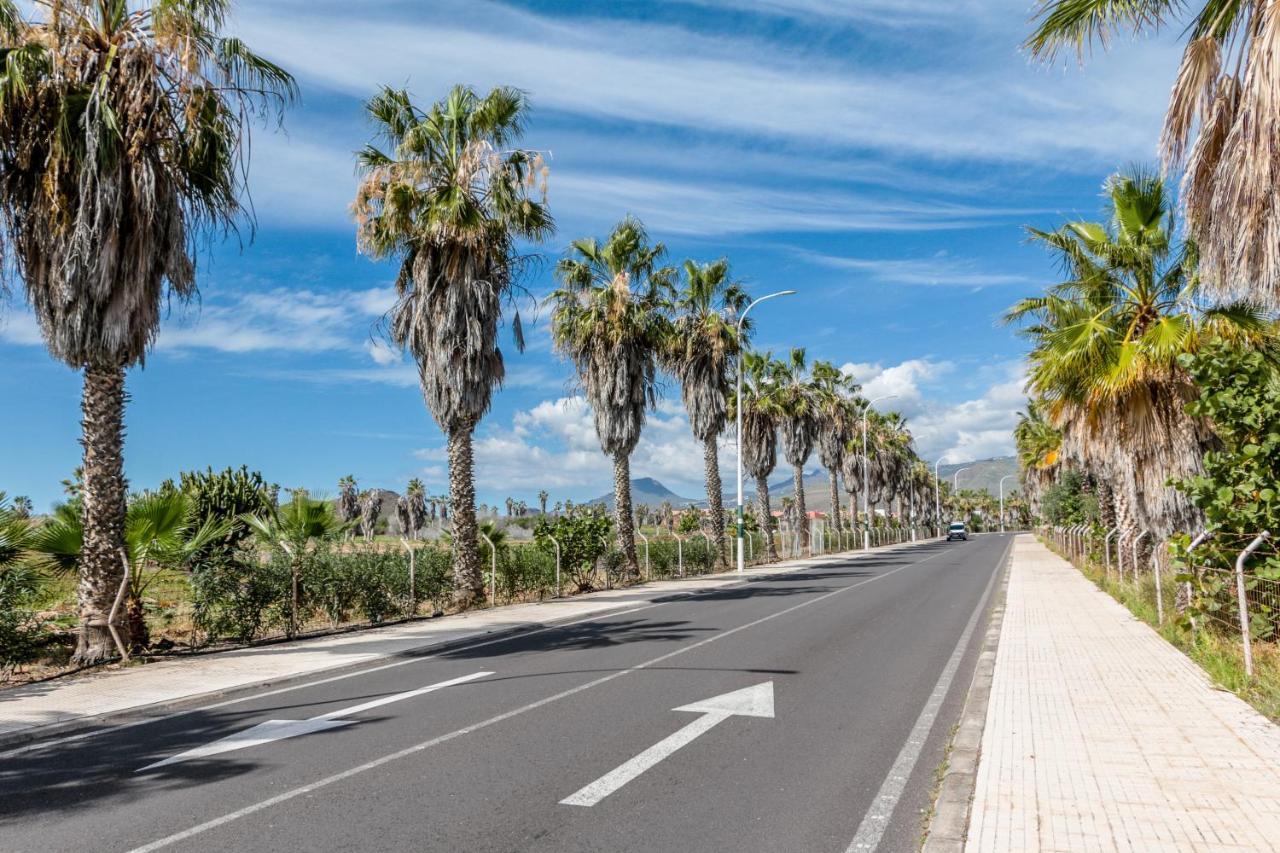 Golf View Apartment - Stunning Ocean View Golf Del Sur San Miguel de Abona Exterior foto