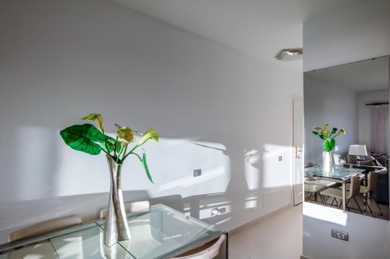Golf View Apartment - Stunning Ocean View Golf Del Sur San Miguel de Abona Exterior foto