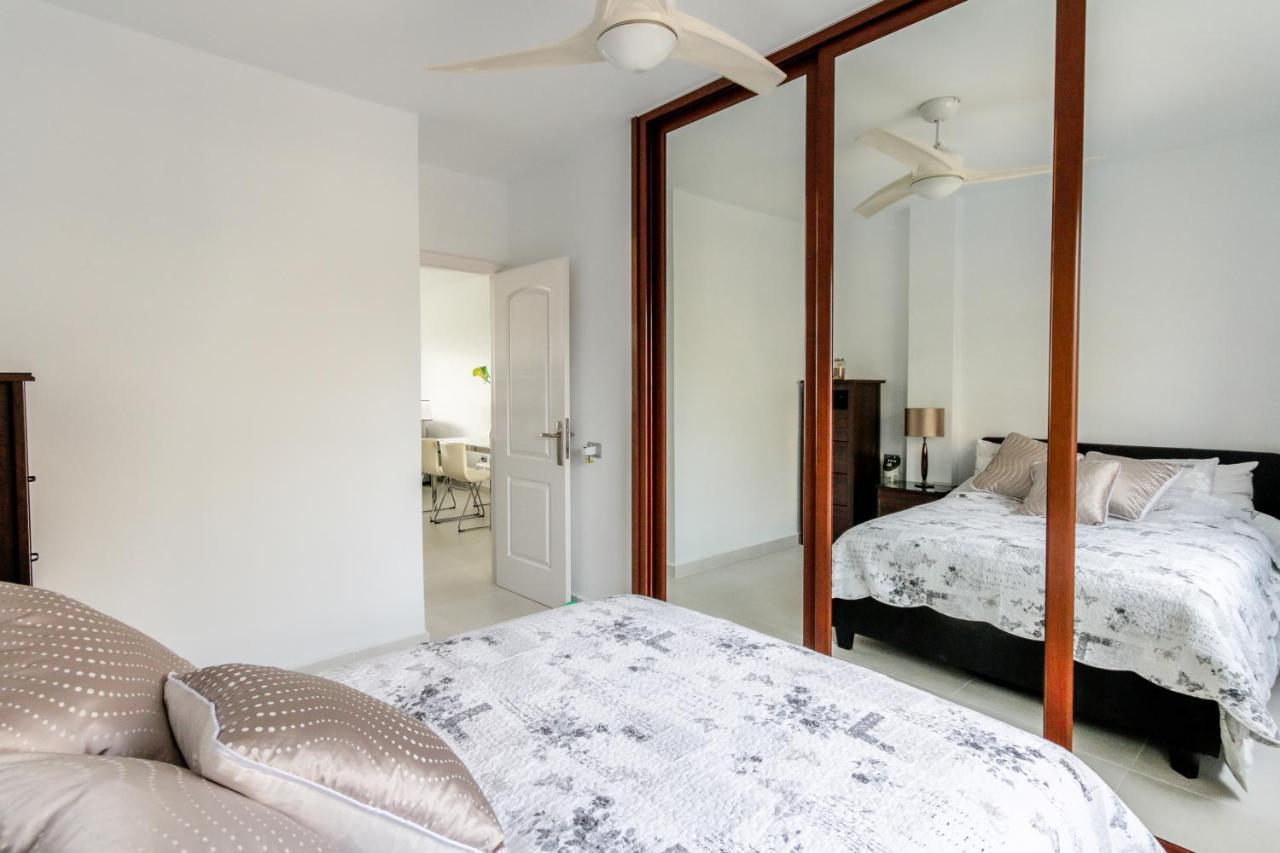 Golf View Apartment - Stunning Ocean View Golf Del Sur San Miguel de Abona Exterior foto