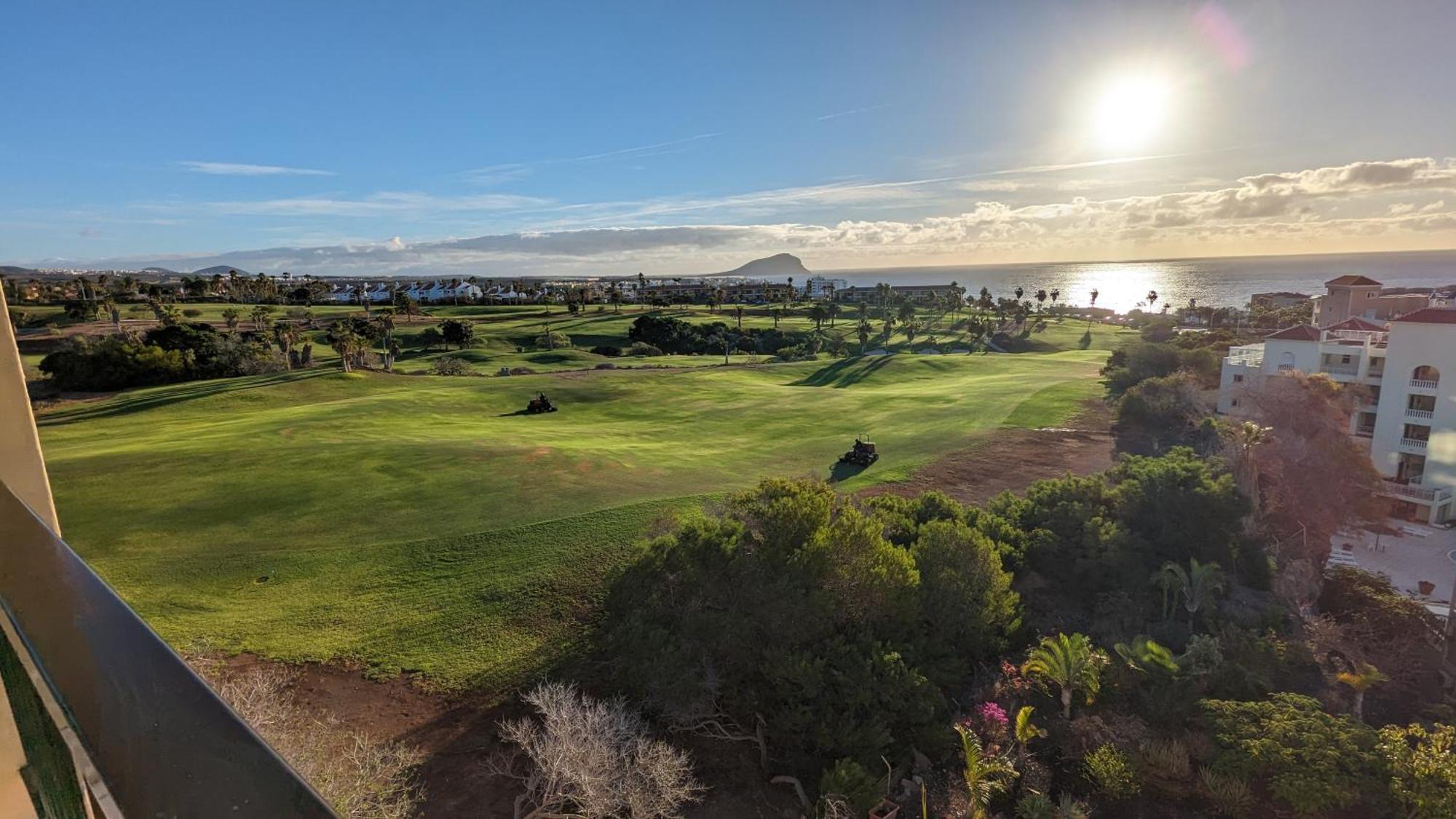 Golf View Apartment - Stunning Ocean View Golf Del Sur San Miguel de Abona Exterior foto